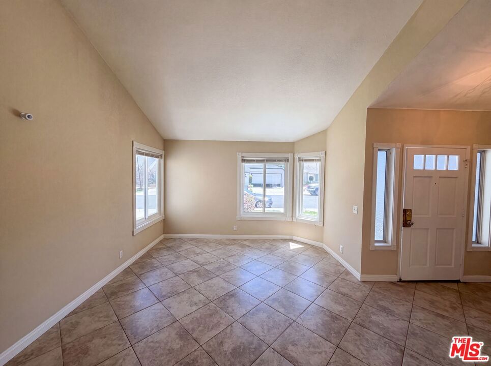 28061 Virginia Property Photo 3