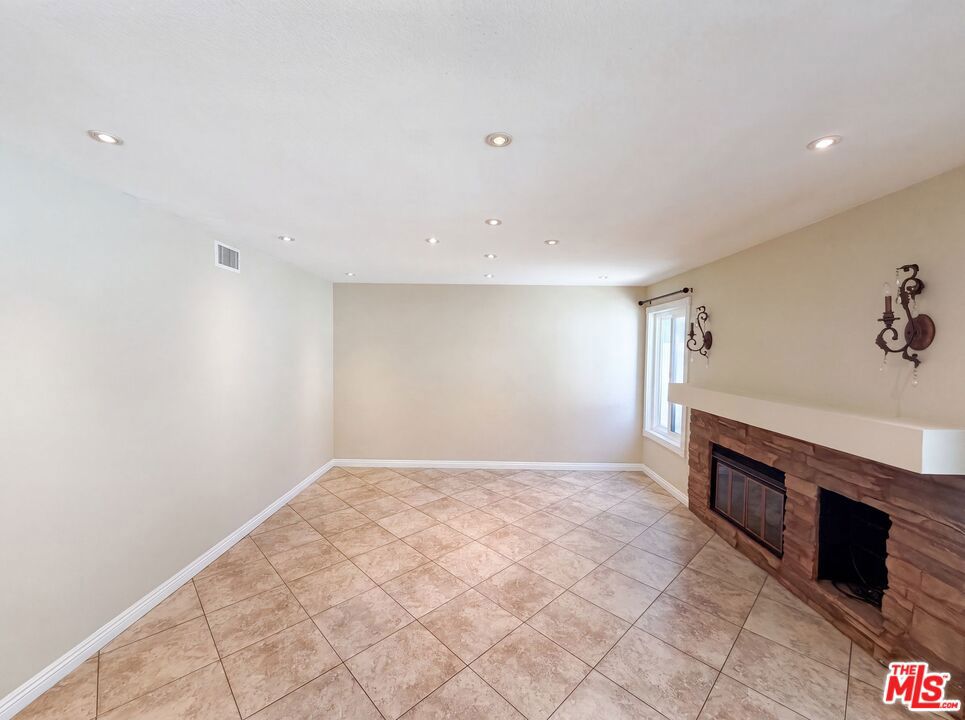 28061 Virginia Property Photo 7