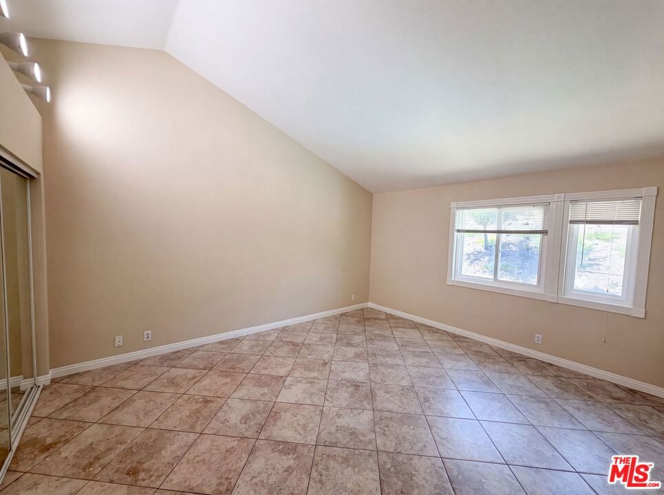 28061 Virginia Property Photo 8