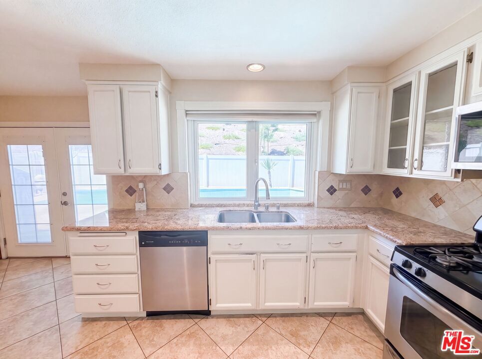 28061 Virginia Property Photo 9