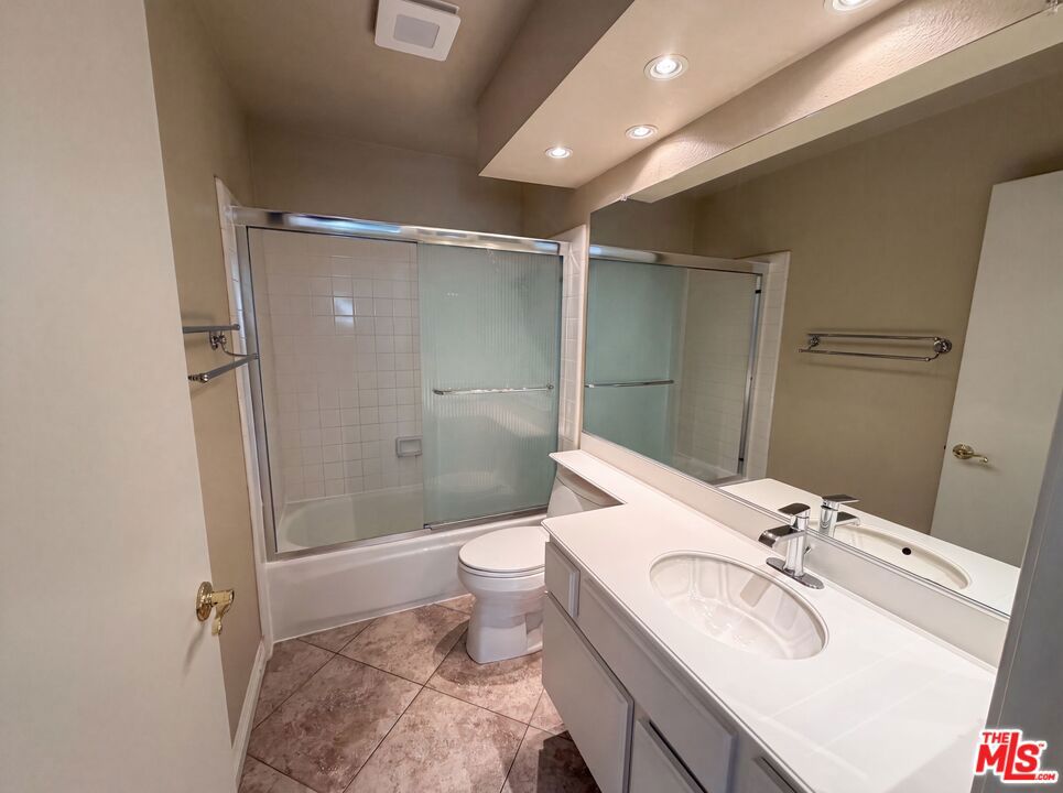 28061 Virginia Property Photo 14