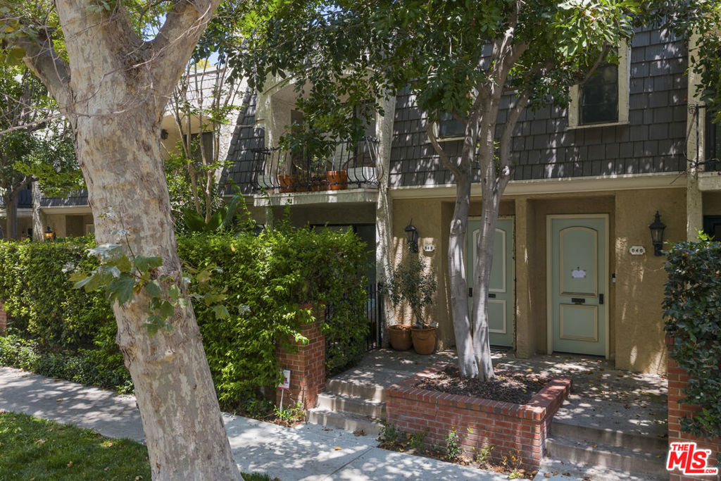 648 Wilcox Avenue Property Photo 2