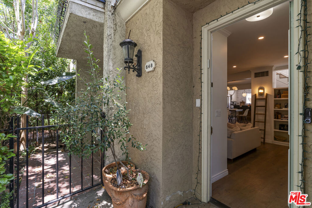 648 Wilcox Avenue Property Photo 3