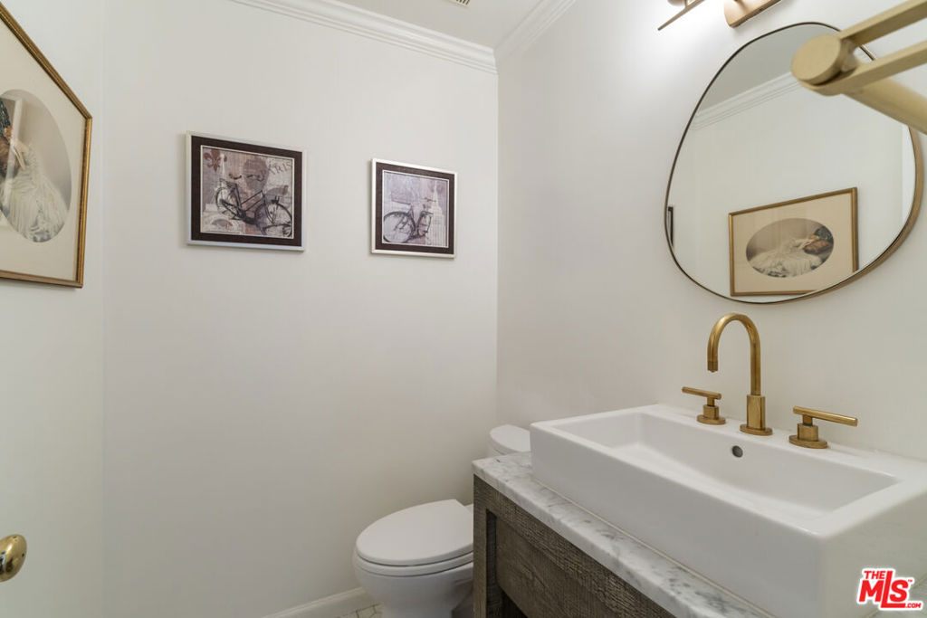 648 Wilcox Avenue Property Photo 14