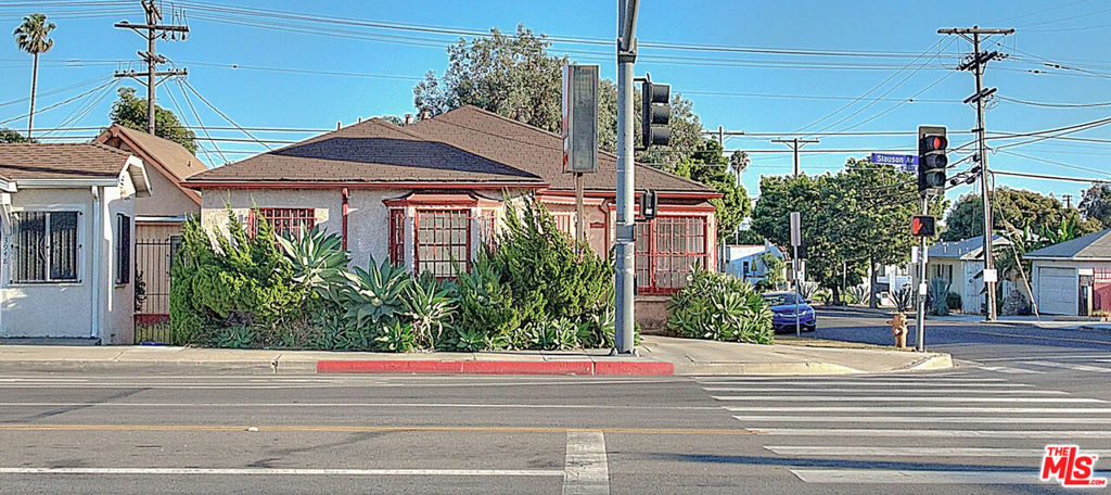 3956 W Slauson Avenue Property Photo 2
