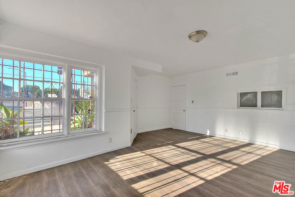 3956 W Slauson Avenue Property Photo 18
