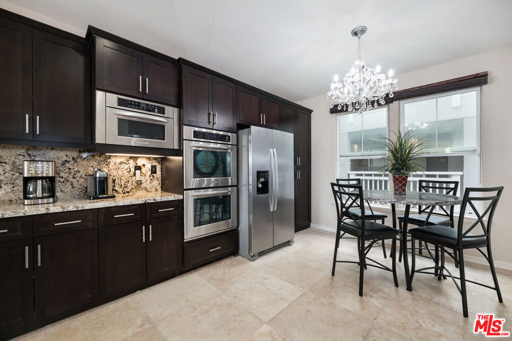 1542 Seabridge Lane Property Photo 8