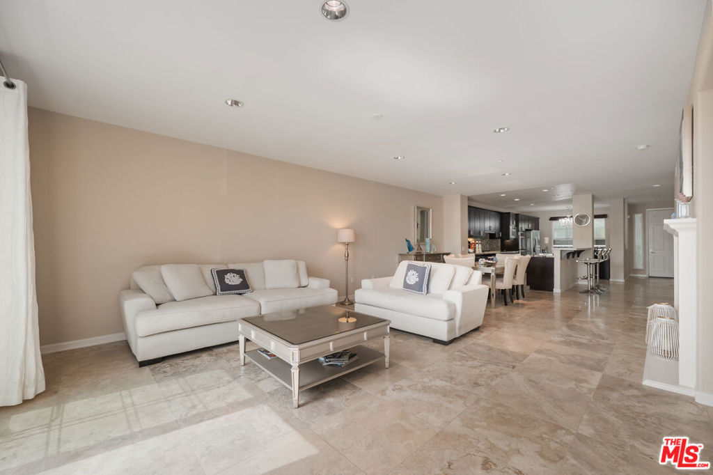 1542 Seabridge Lane Property Photo 14
