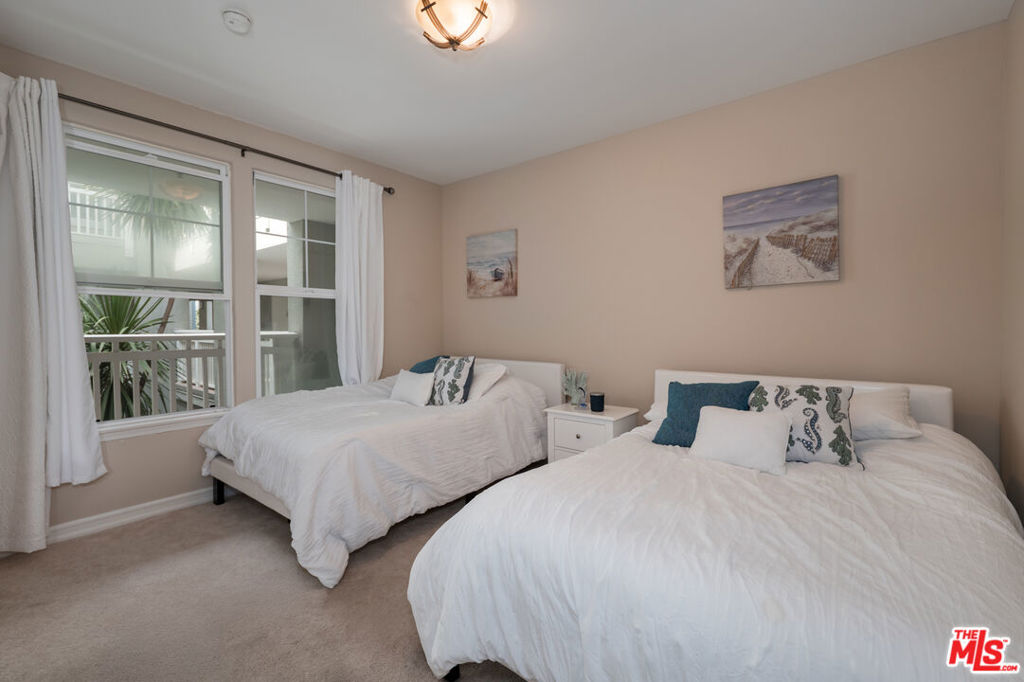 1542 Seabridge Lane Property Photo 20