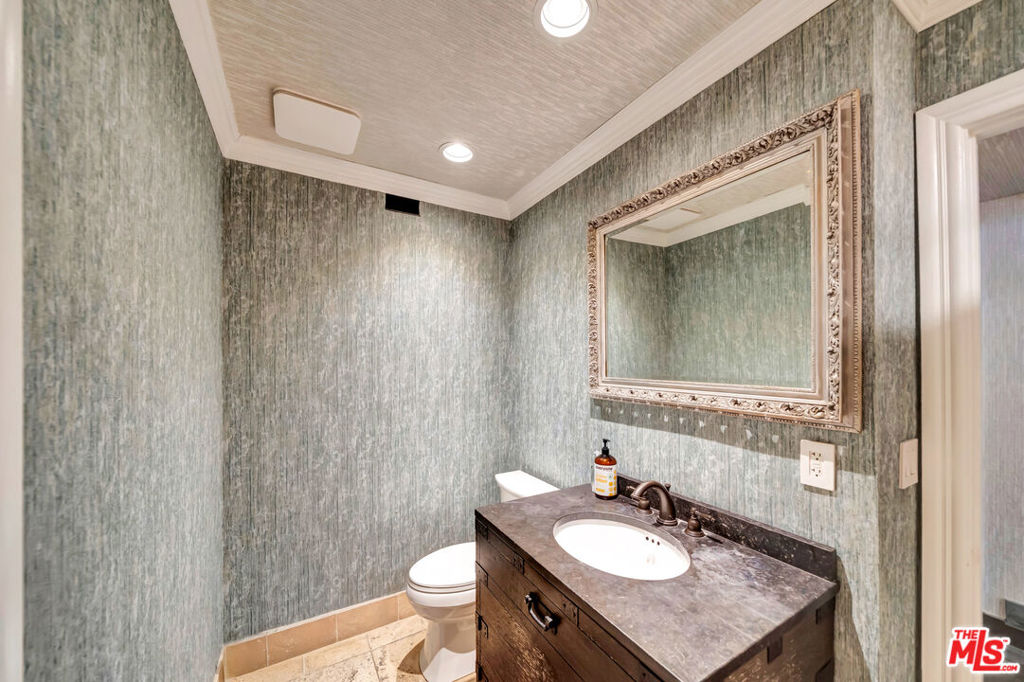 5441 Calvin Avenue Property Photo 14