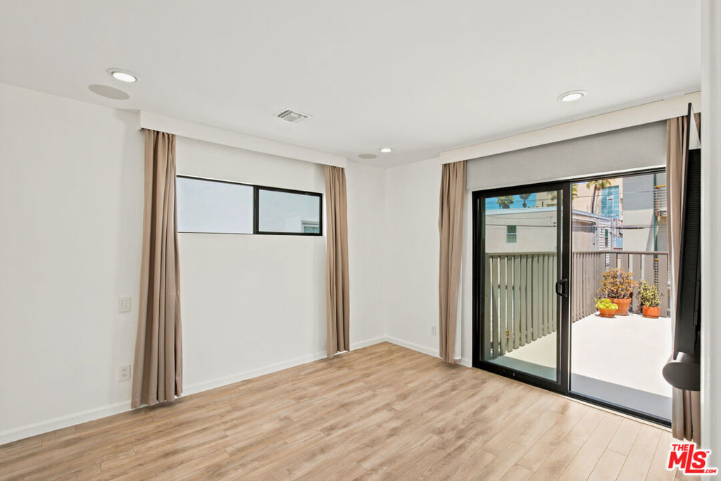 23 Privateer Street Property Photo 29