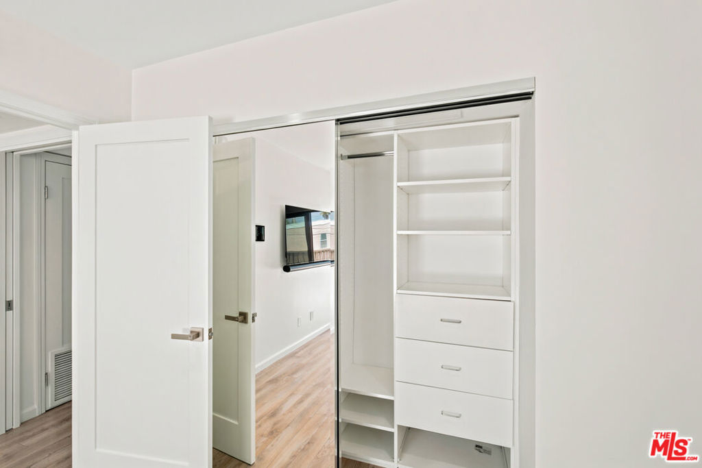 23 Privateer Street Property Photo 32