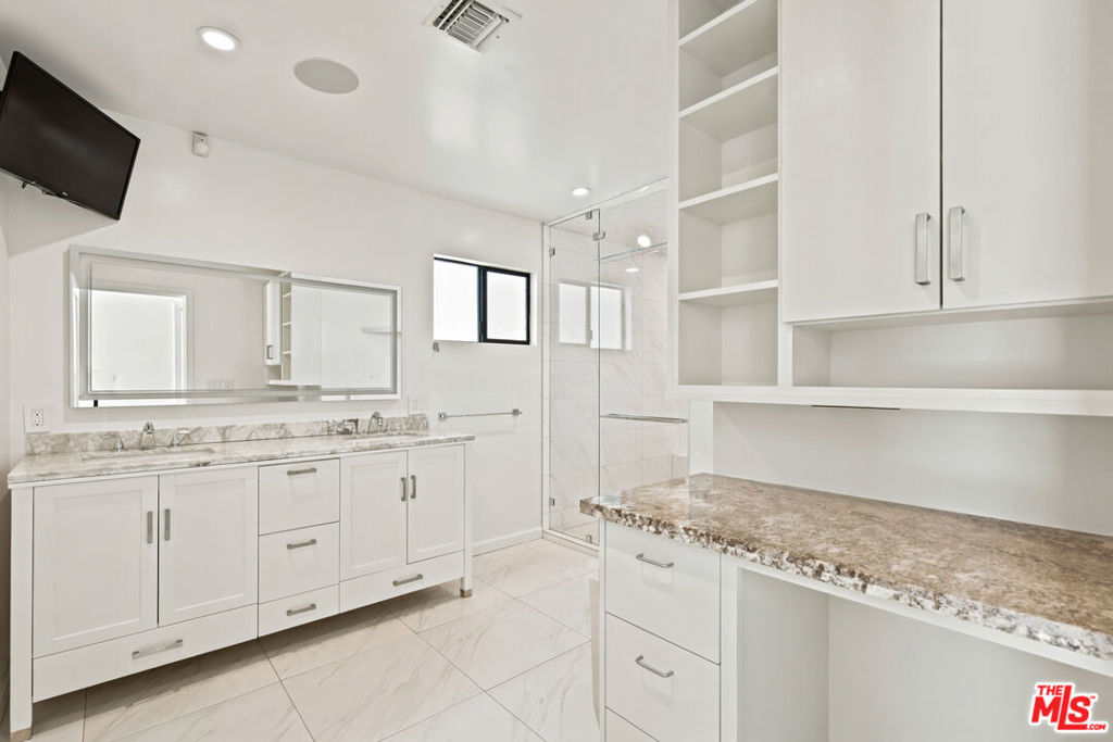 23 Privateer Street Property Photo 38