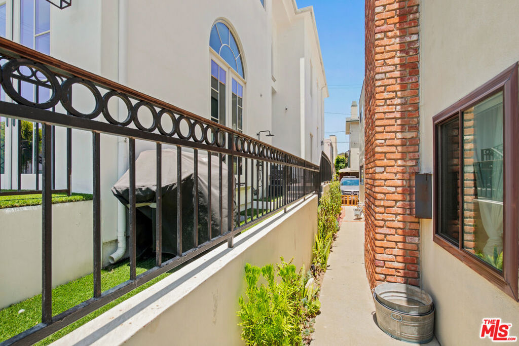 23 Privateer Street Property Photo 51
