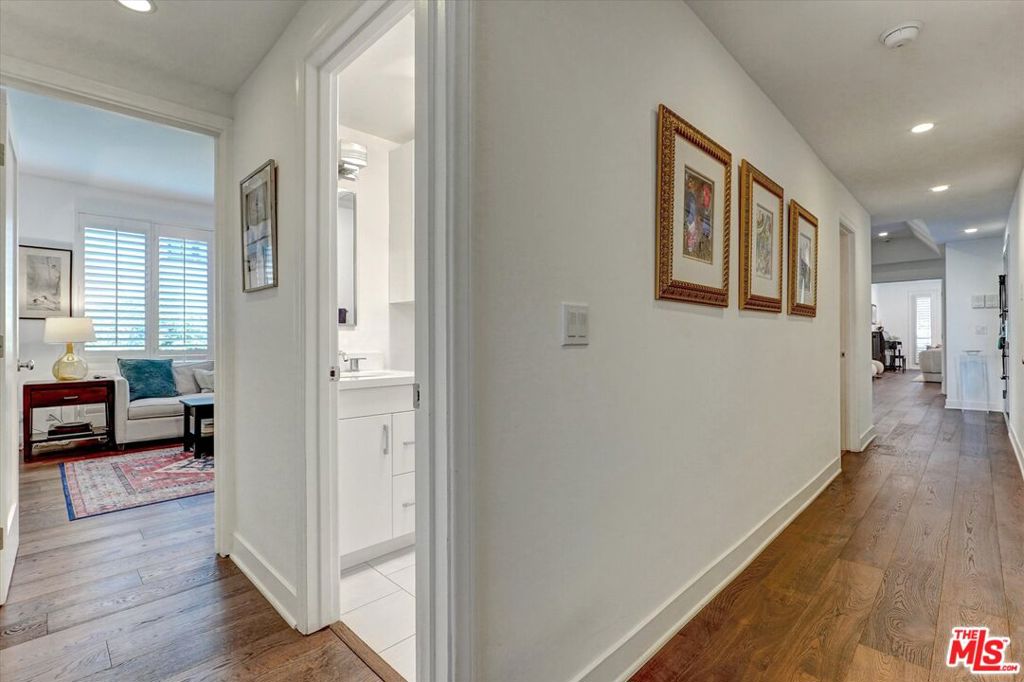 148 S Crescent Drive 101 Property Photo 24