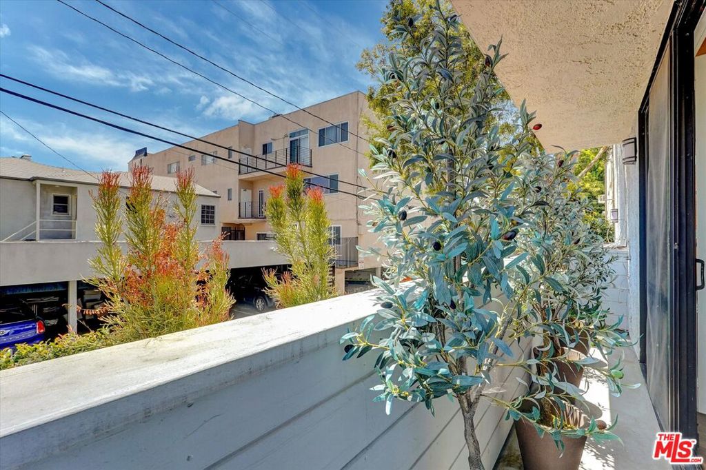 148 S Crescent Drive 101 Property Photo 38
