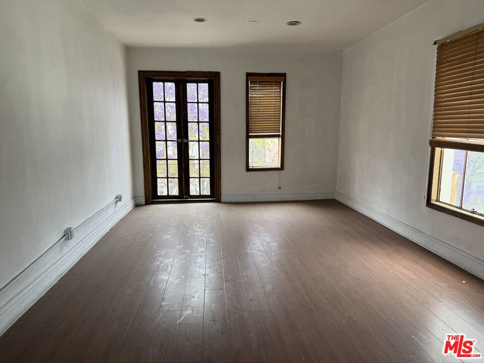 6601 W Hollywood Boulevard Property Photo 6