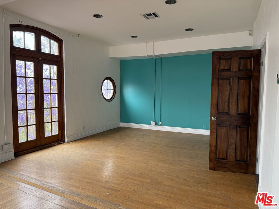 6601 W Hollywood Boulevard Property Photo 11