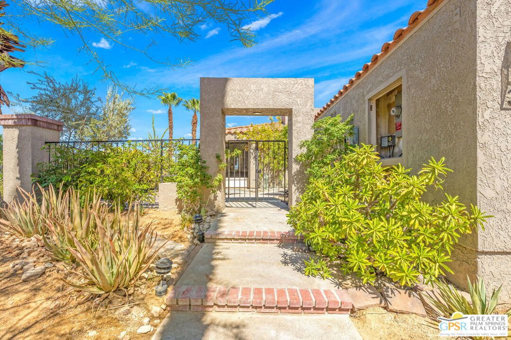 33 N Mirage Cove Drive Property Photo 14