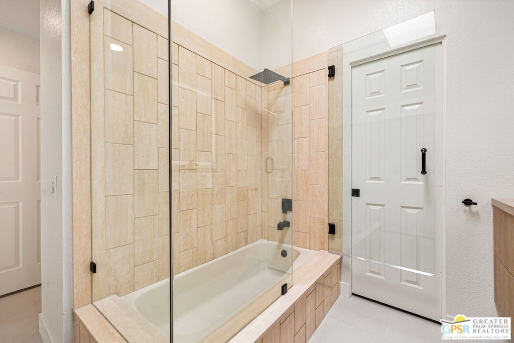 33 N Mirage Cove Drive Property Photo 62