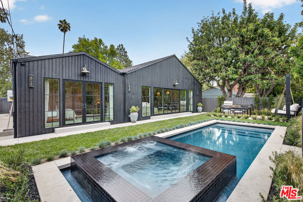 12610 Sarah Street Property Photo 1