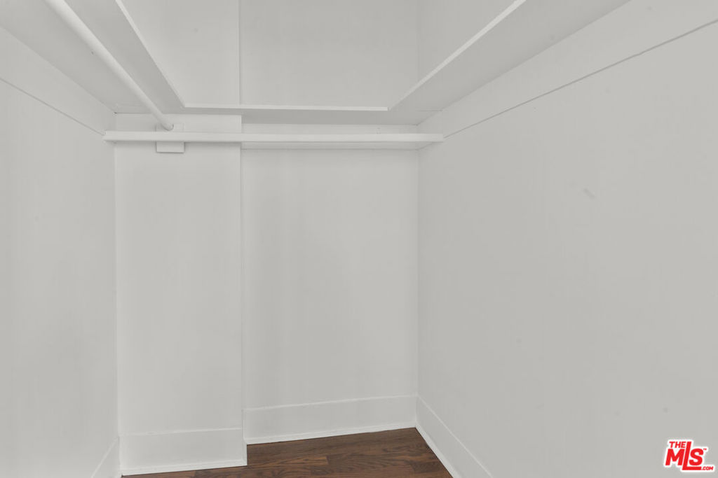 135 S Dillon Street Property Photo 18