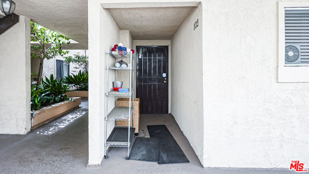 6151 Canterbury Drive 103 Property Photo 4