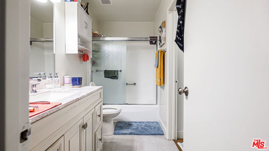 6151 Canterbury Drive 103 Property Photo 13