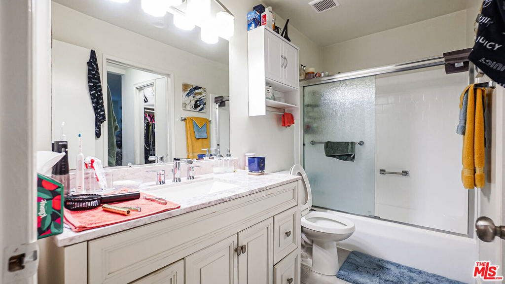 6151 Canterbury Drive 103 Property Photo 14