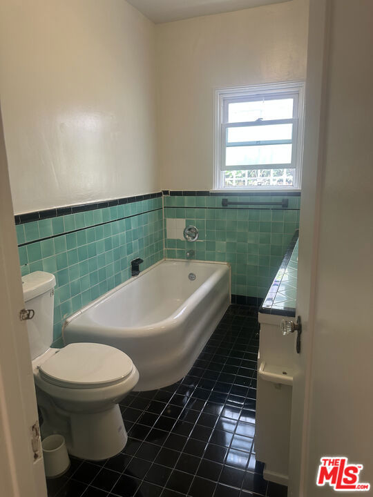8381 W 4th Street Property Photo 6