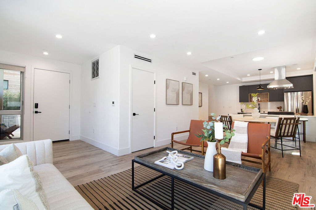 1236 N Fairfax Avenue 1 Property Photo 7