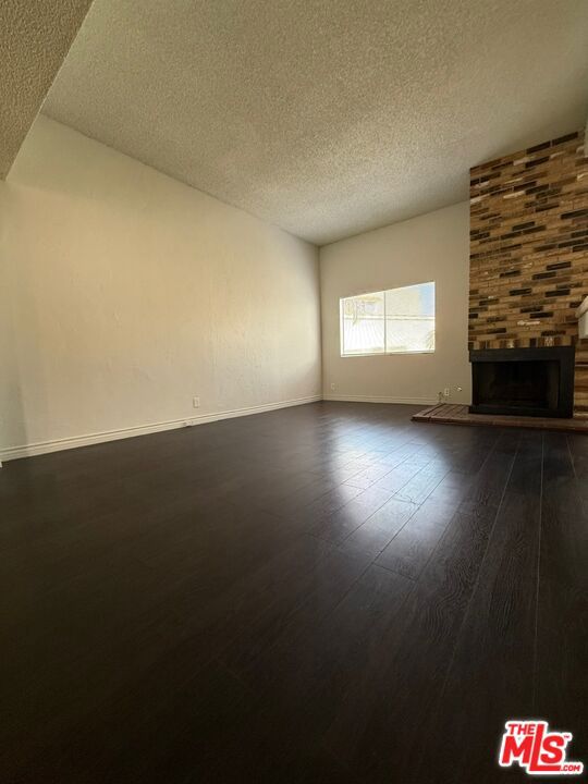 2809 Montrose Avenue 10 Property Photo 10