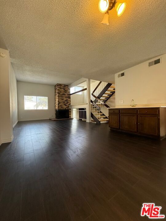 2809 Montrose Avenue 10 Property Photo 13