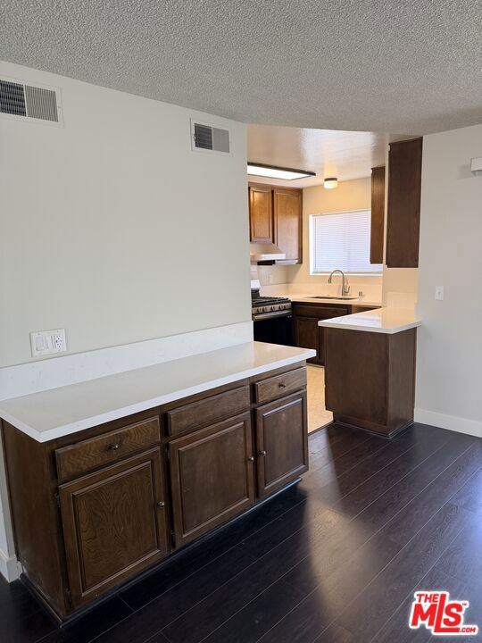 2809 Montrose Avenue 10 Property Photo 17