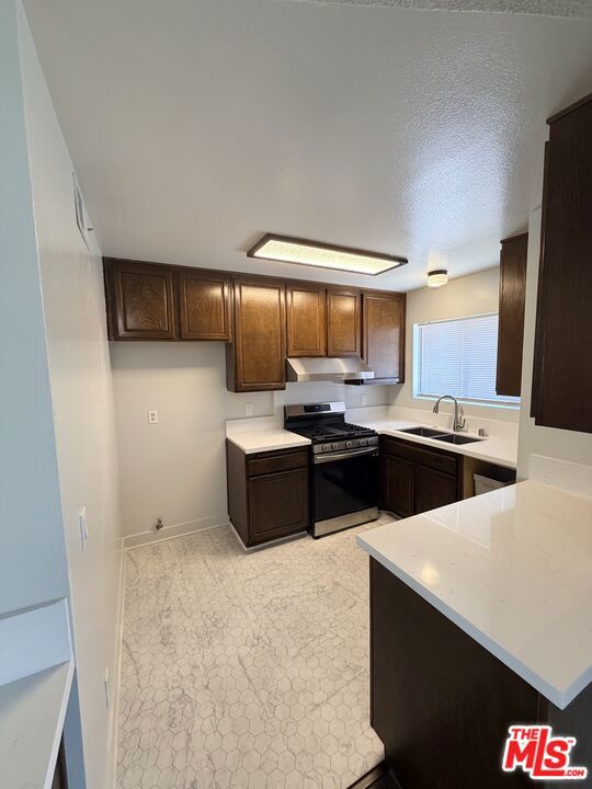 2809 Montrose Avenue 10 Property Photo 21