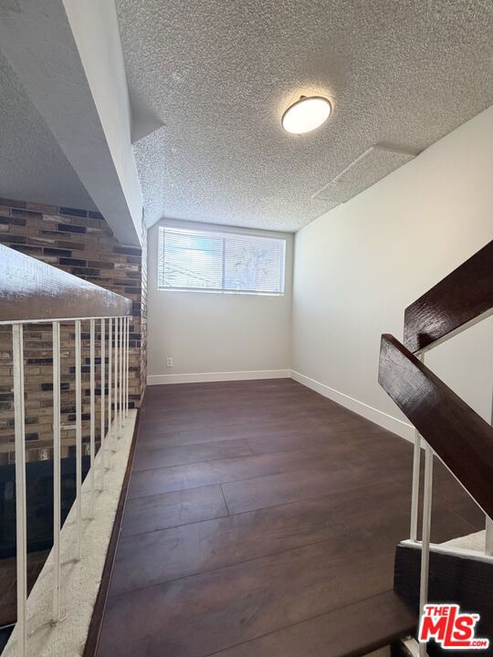 2809 Montrose Avenue 10 Property Photo 23