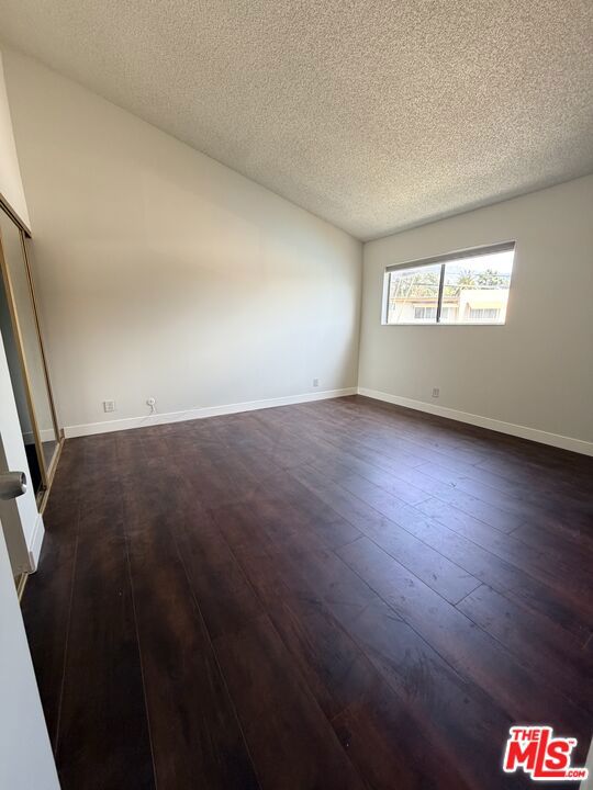 2809 Montrose Avenue 10 Property Photo 30