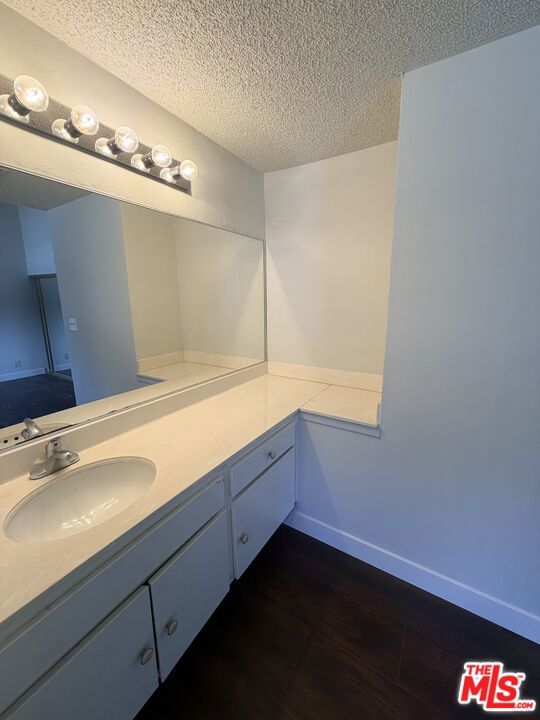 2809 Montrose Avenue 10 Property Photo 34