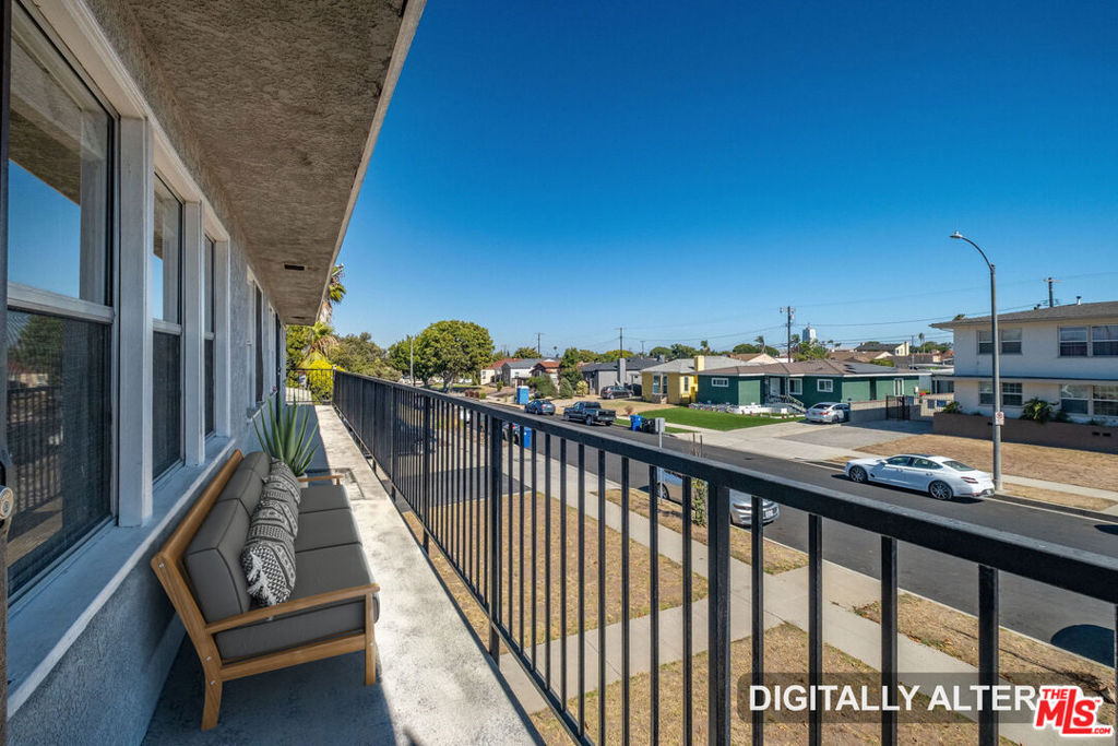 3311 3/4 W 77th Street Property Photo 12