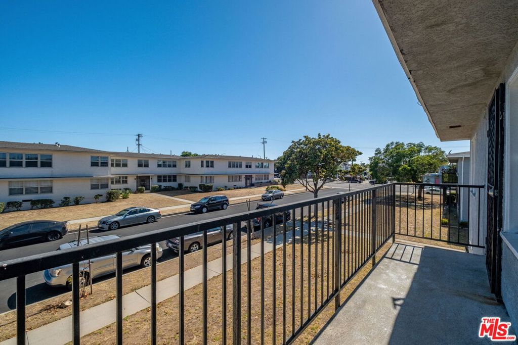 3311 3/4 W 77th Street Property Photo 21