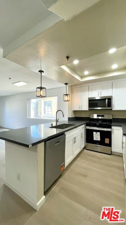 420 S Harvard Boulevard 301 Property Photo 6