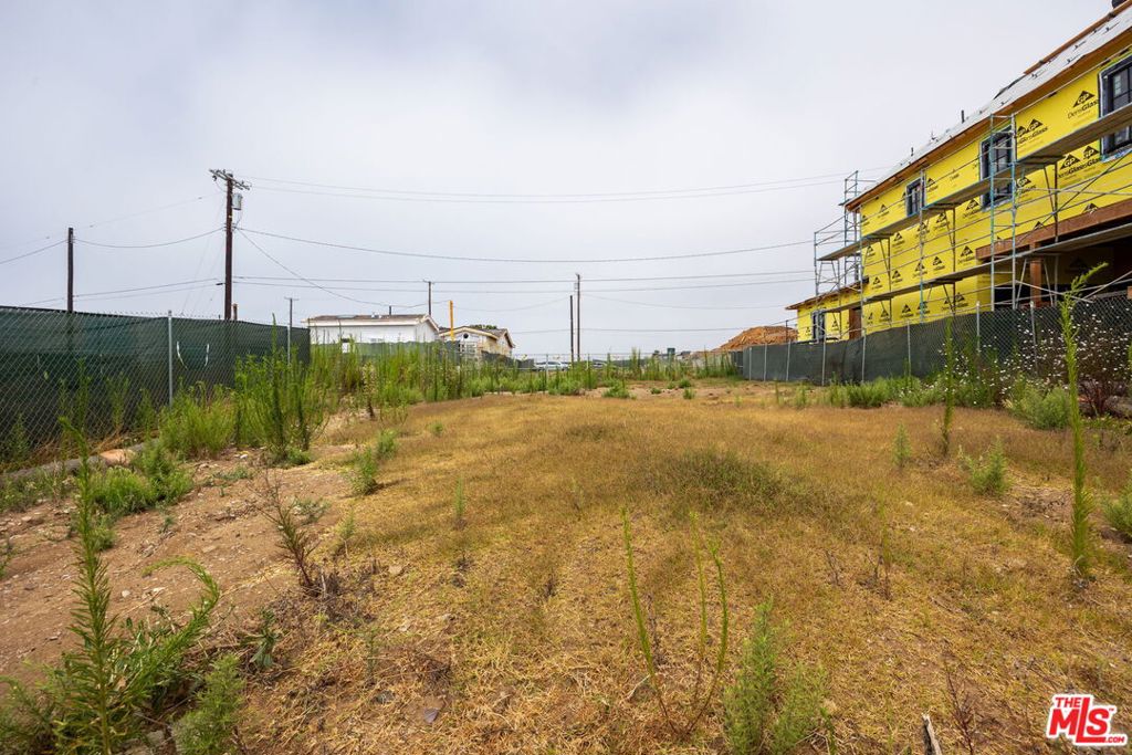 335 Beirut Avenue Property Photo 1