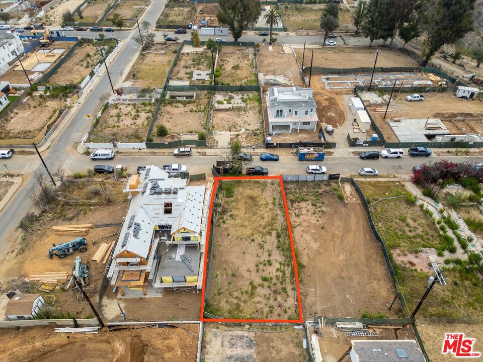 335 Beirut Avenue Property Photo 9