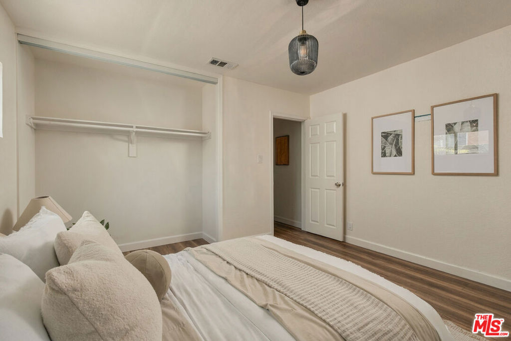 13126 Terra Bella Street Property Photo 15