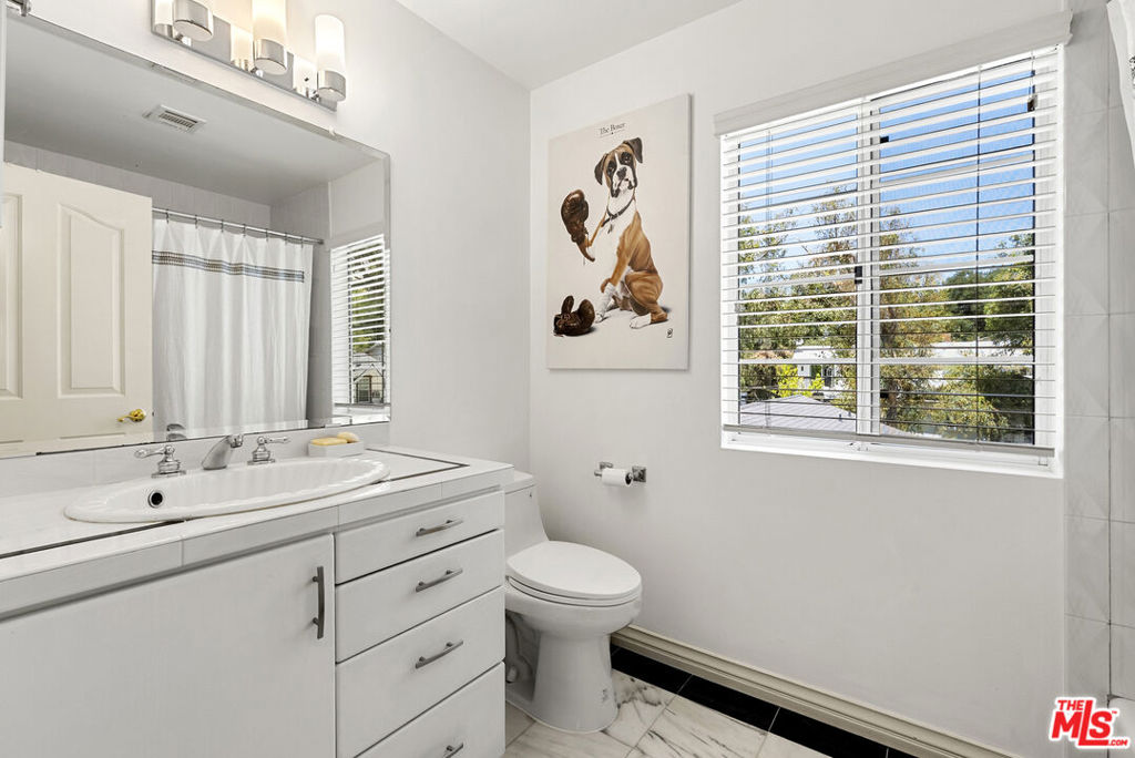 4555 Don Pio Drive Property Photo 36