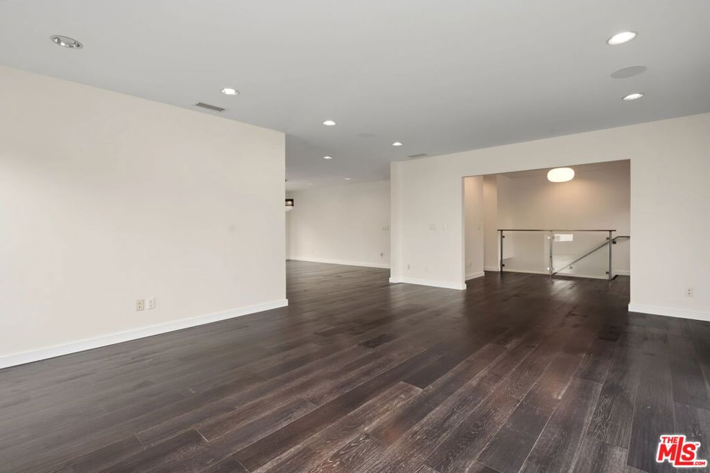 175 Barlock Avenue Property Photo 10