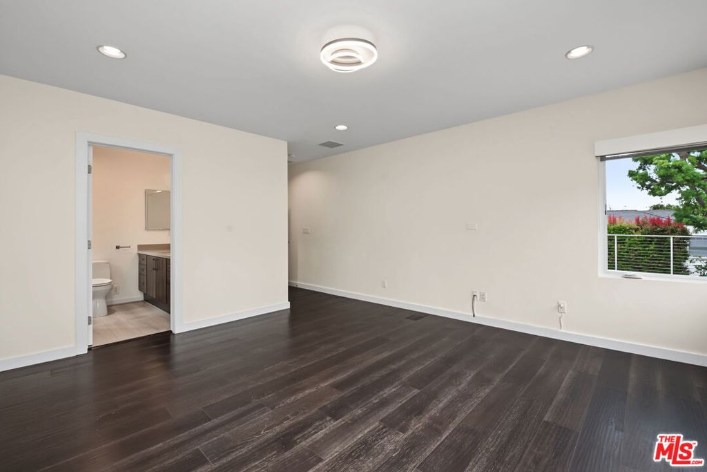 175 Barlock Avenue Property Photo 20