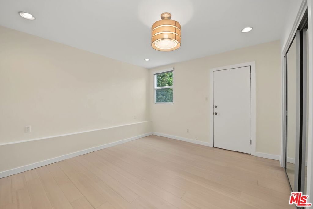 175 Barlock Avenue Property Photo 26