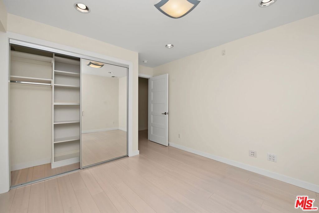175 Barlock Avenue Property Photo 32