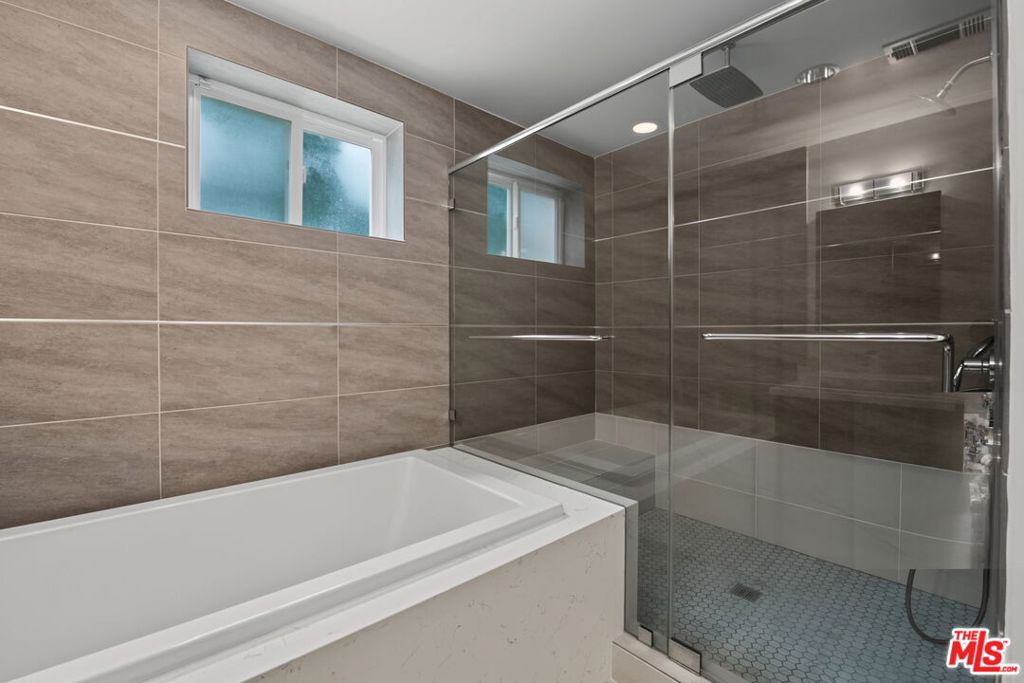 175 Barlock Avenue Property Photo 38